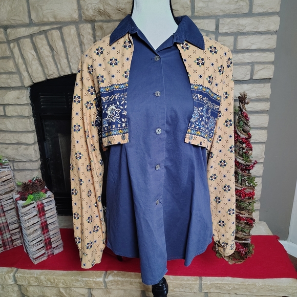 cowgirls rodeo association Tops - Vintage Cowgirls Rodeo Association Floral Patchwork Button-Up Blouse Large